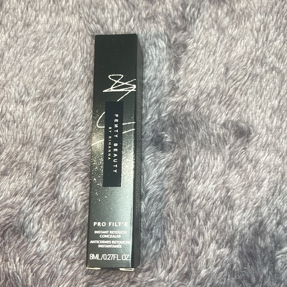FENTY 200 PRO FILT'R INSTANT RETOUCH CONCEALER - Picture 5 of 7